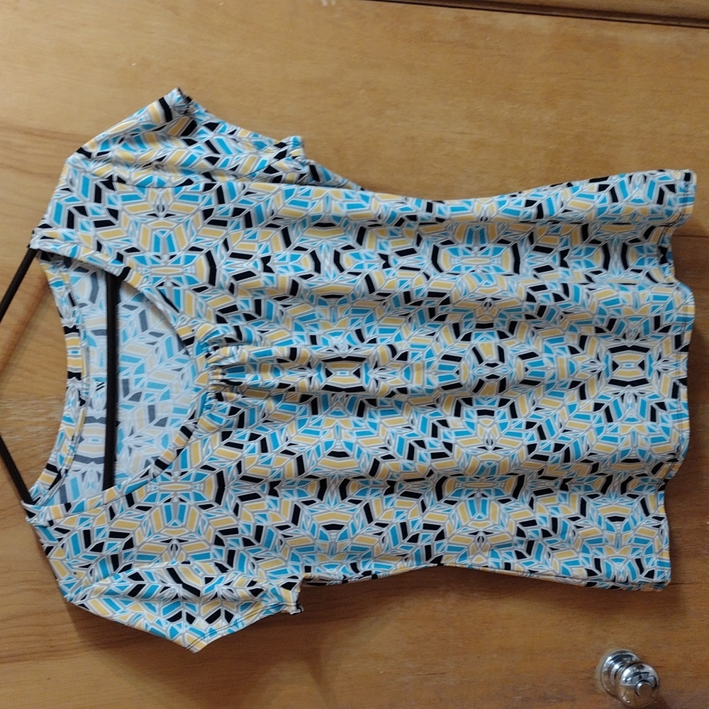 Worthington shirt. Size Large.